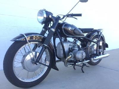 55 BMW R67 3