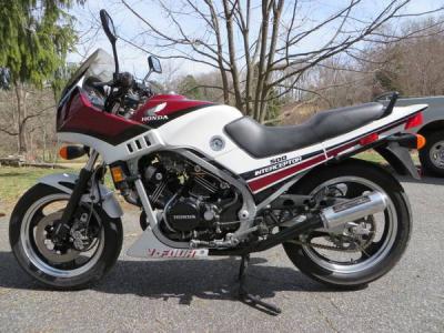 84 Honda VF 500 F