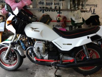 85 Moto Guzzi V 65 Lario