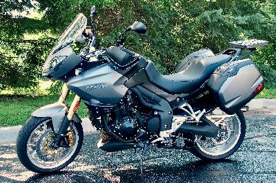 10 Triumph Tiger SE