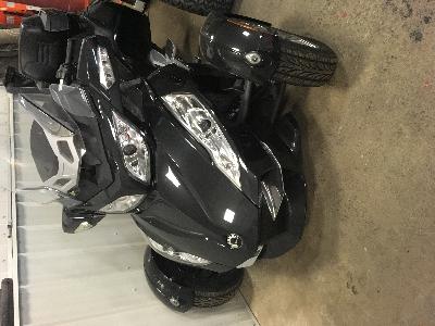 11 Can-Am Spyder Roadster RT