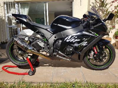 17 Kawasaki Ninja ZX-10RR